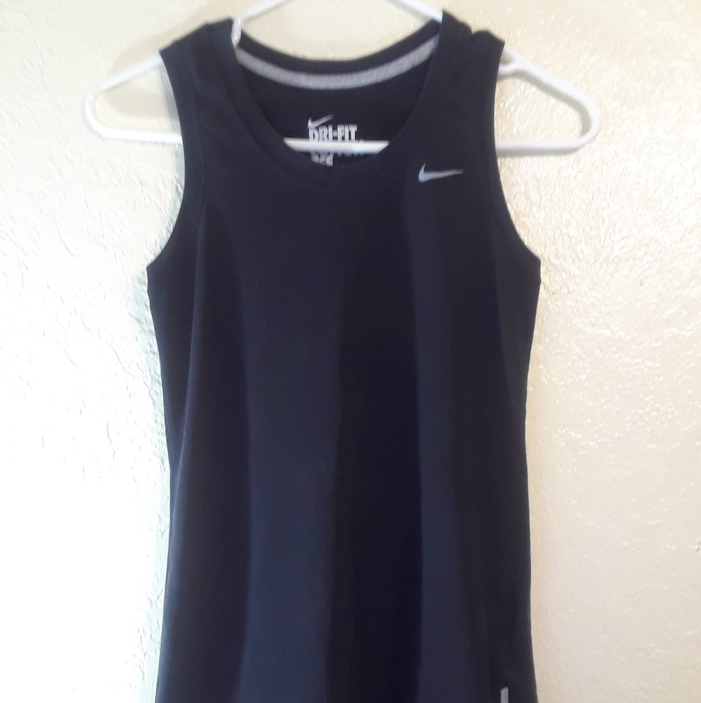 Nike tee